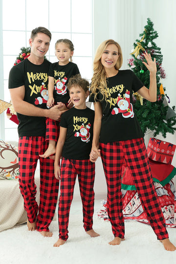 Pijama navideño familiar a cuadros negros y rojos con mangas cortas